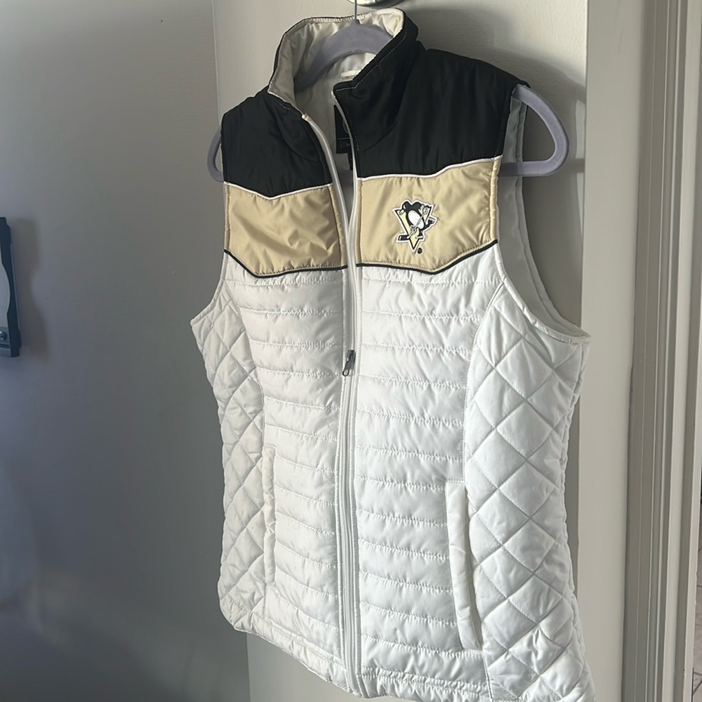 Penguins vest *stain inside collar*
